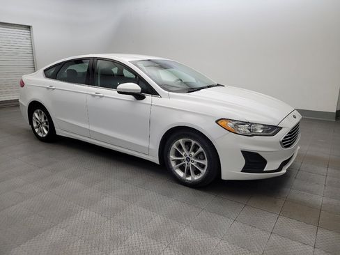 Used 2019 Ford Fusion SE FWD image 11
