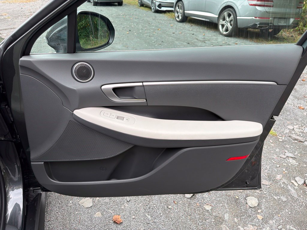 Certified 2026 Hyundai Sonata SE FWD image 10