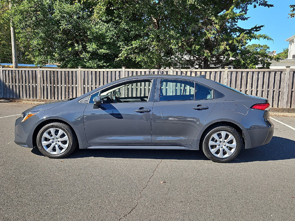 Certified 2024 Toyota Corolla LE FWD image 8