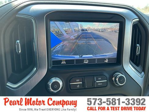Used 2022 GMC Sierra 1500 SLT image 18
