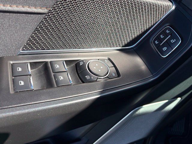 Used 2023 Ford F150 Raptor w/ Raptor Carbon Fiber Package AWD/4WD image 11