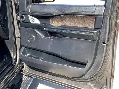 Used 2019 Ford Expedition Limited w/ Equipment Group 302A image 22
