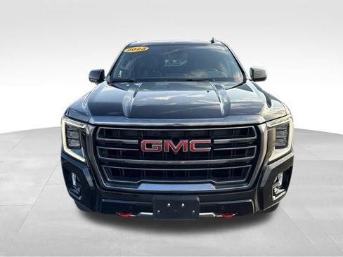 Used 2023 GMC Yukon XL AT4 w/ AT4 Premium Package AWD/4WD image 2