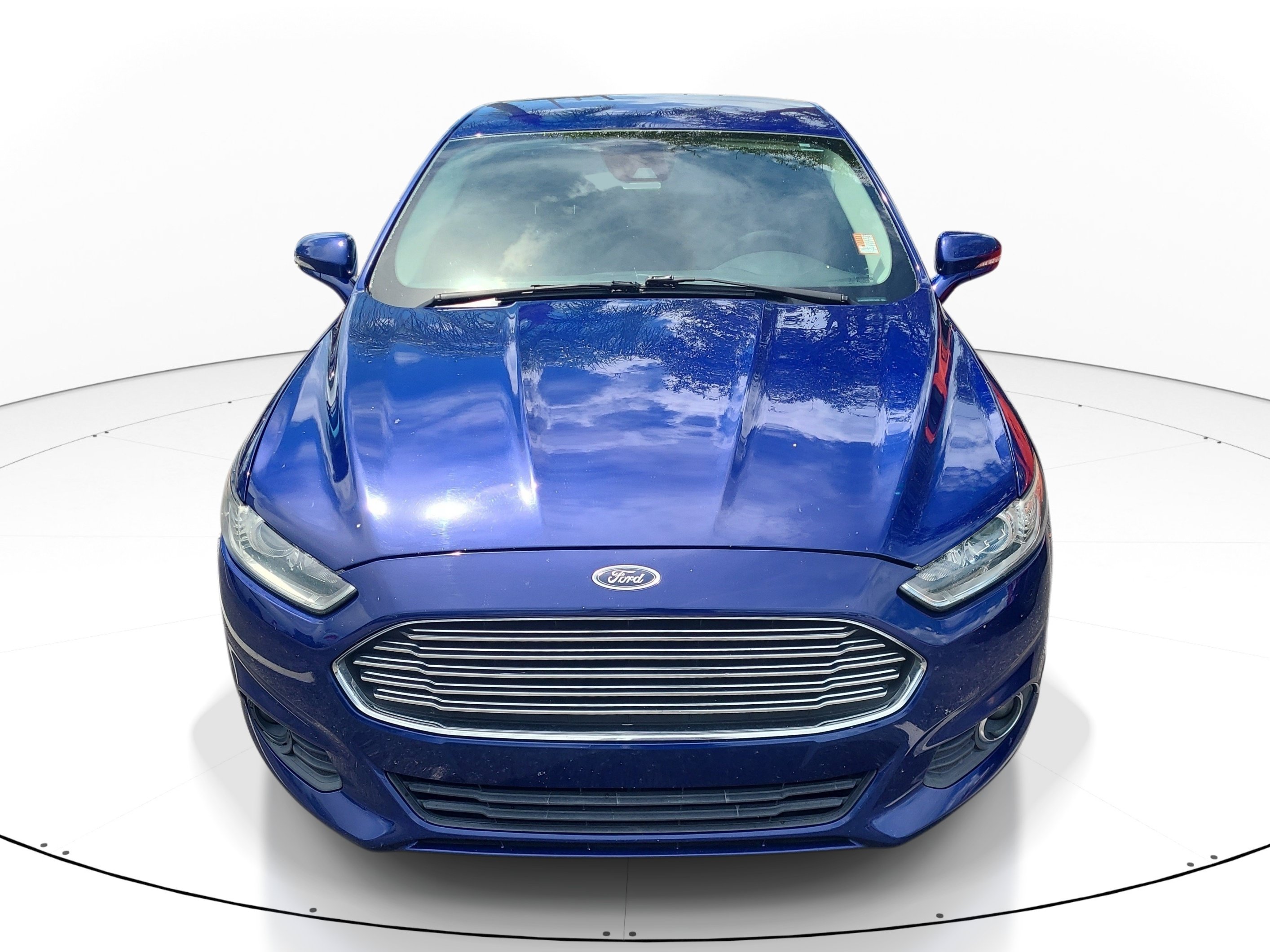 Used 2013 Ford Fusion SE FWD image 2