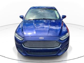 Used 2013 Ford Fusion SE FWD video 2