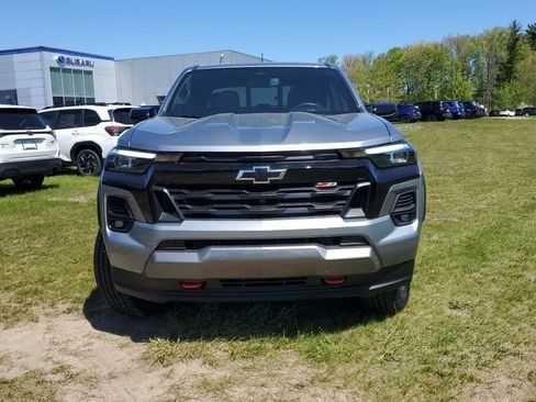 Used 2024 Chevrolet Colorado Z71 w/ Z71 Convenience Package 2 AWD/4WD image 2