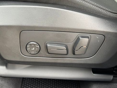 New 2026 BMW X1 xDrive28i w/ Technology Package AWD/4WD image 24