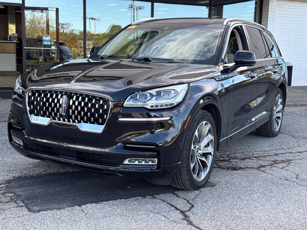 Used 2023 Lincoln Aviator Grand Touring w/ Equipment Group 301A AWD/4WD image 13