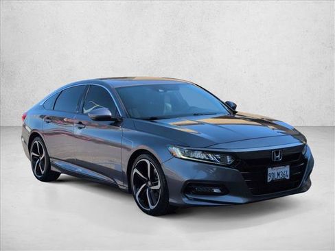 Used 2018 Honda Accord Sport image 3