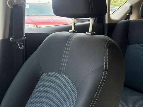 Used 2014 Nissan Versa Note SV FWD image 32