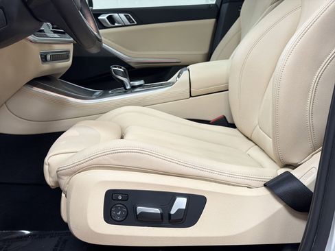 Used 2022 BMW X5 sDrive40i RWD image 14