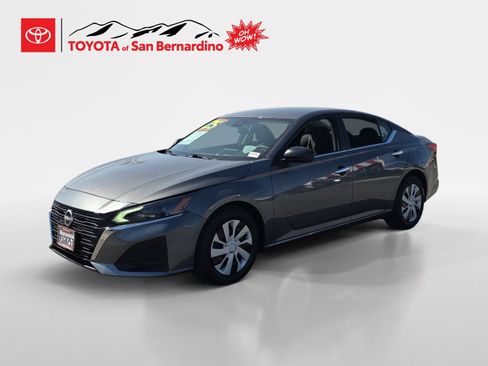Used 2025 Nissan Altima 2.5 S FWD image 1