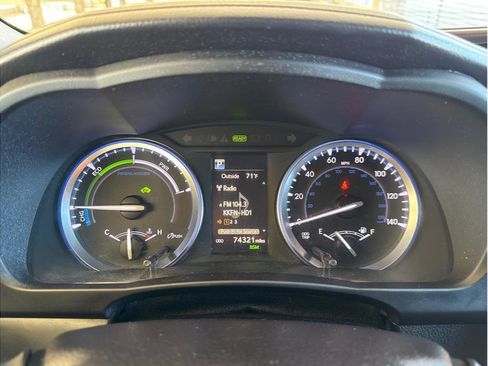 Used 2018 Toyota Highlander XLE image 18