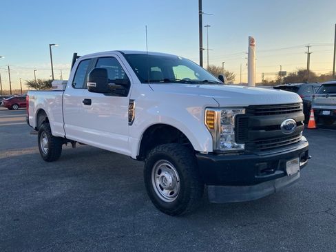 Used 2019 Ford F250 XL w/ Power Equipment Group image 1
