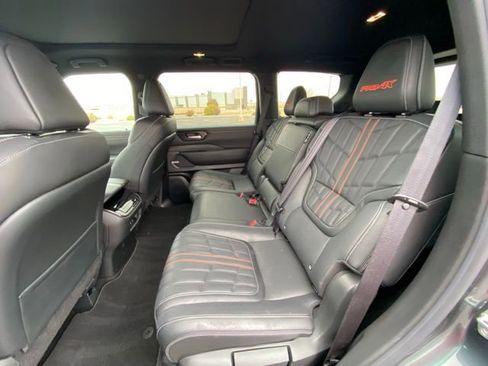 Certified 2025 Nissan Armada PRO-4X w/ Pro-4X Premium Package AWD/4WD image 18