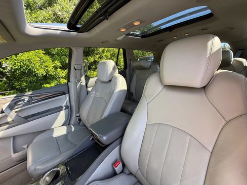 Used 2014 Buick Enclave Leather FWD image 36