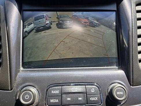 Used 2018 Chevrolet Impala LT image 16