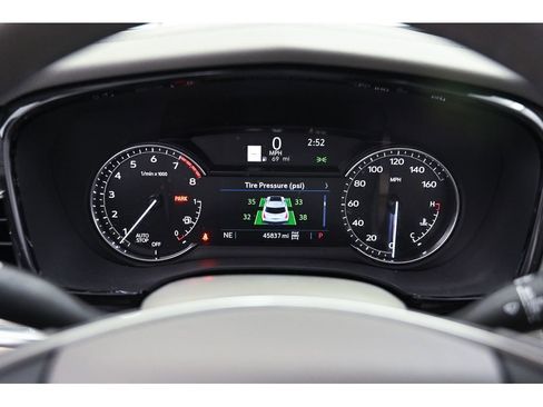 Certified 2021 Cadillac XT5 Premium Luxury image 14