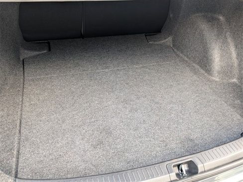 Used 2025 Toyota Corolla SE image 13