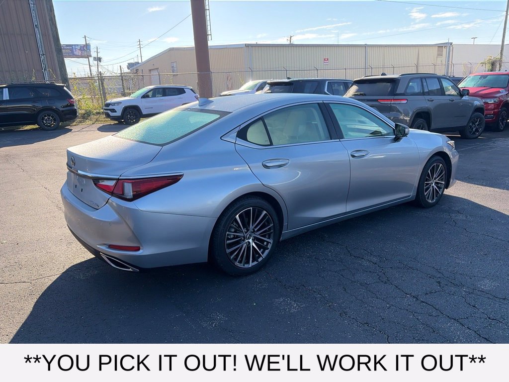 Used 2024 Lexus ES 350 w/ Premium Package FWD image 6