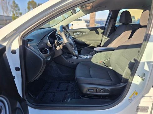 Used 2023 Chevrolet Malibu LT image 11