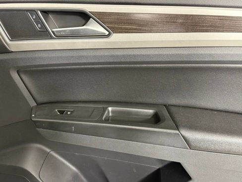 Used 2018 Volkswagen Atlas SEL AWD/4WD image 29
