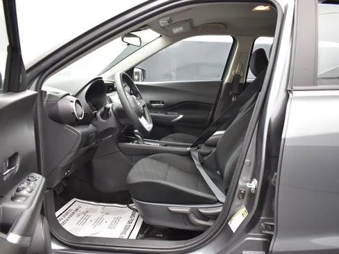 Used 2023 Nissan Kicks SV image 14