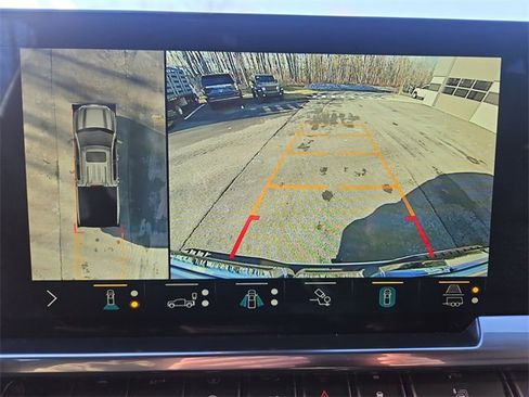 Used 2022 GMC Sierra 1500 Elevation w/ Elevation Premium Package image 15