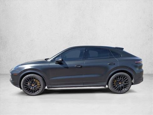 Used 2020 Porsche Cayenne S image 8