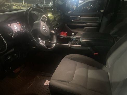 Used 2021 RAM 1500 Big Horn image 12