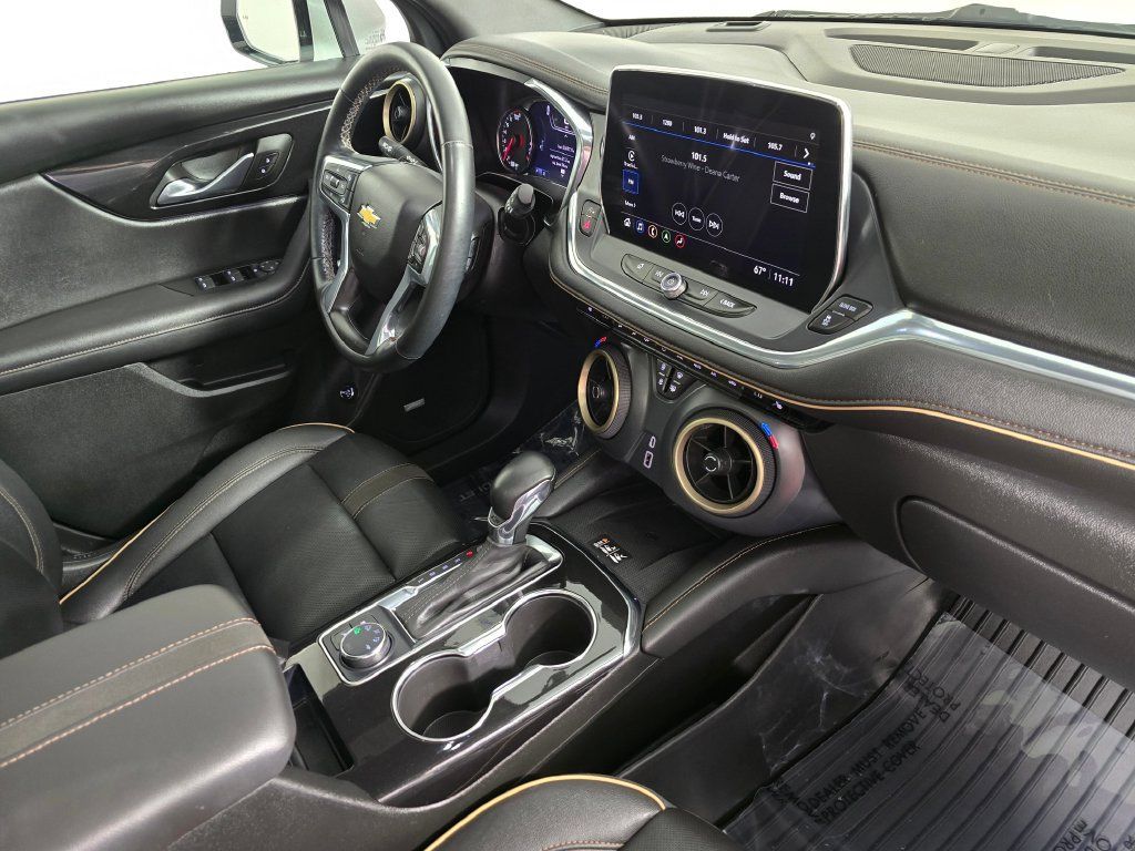 Used 2023 Chevrolet Blazer Premier AWD/4WD image 10