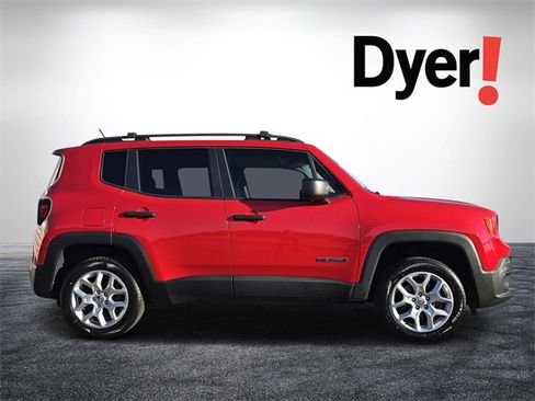 Used 2017 Jeep Renegade Sport w/ Power & Air Group image 2