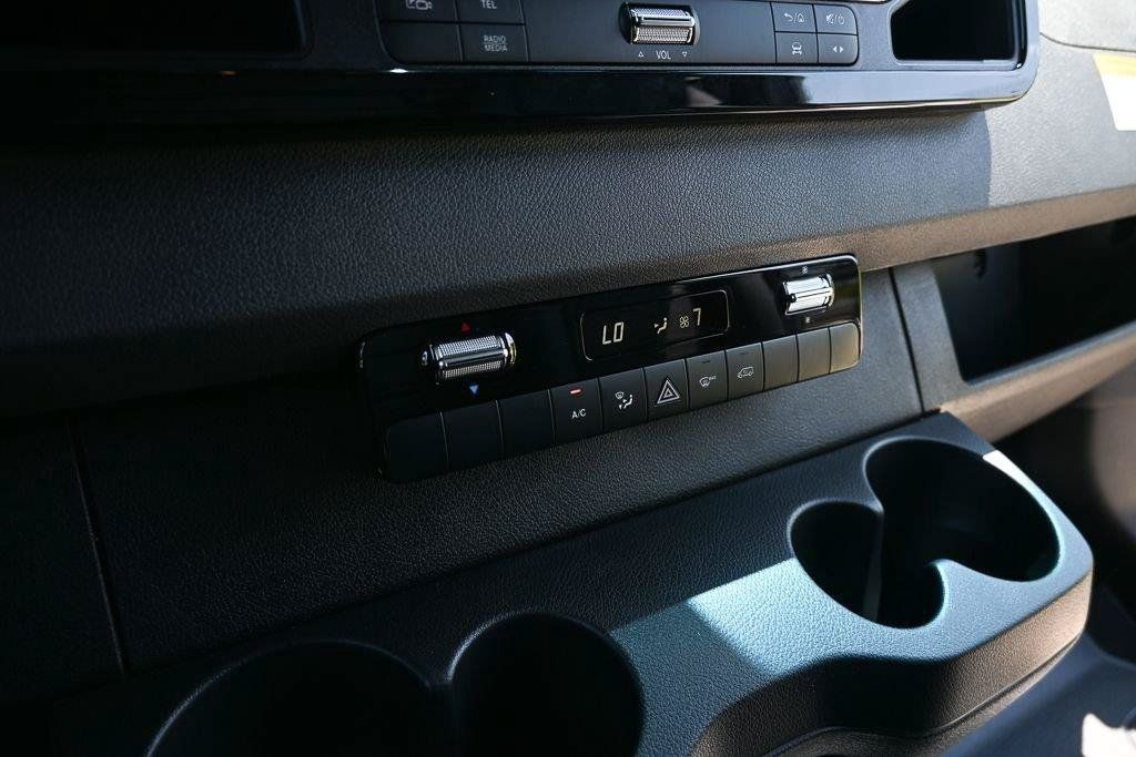 Used 2026 Mercedes-Benz Sprinter 2500 image 15