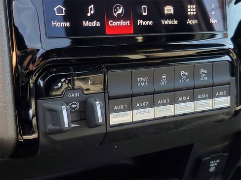 Used 2025 RAM 2500 Tradesman w/ Safety Group image 24