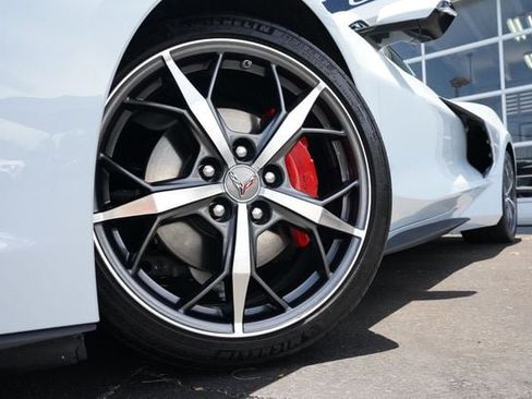 Used 2022 Chevrolet Corvette Stingray Coupe w/ Engine Appearance Package RWD image 26