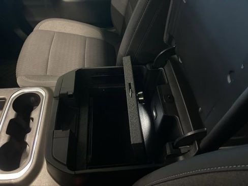 Certified 2022 Chevrolet Silverado 1500 LT Trail Boss w/ Safety Package AWD/4WD image 20