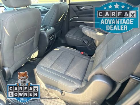 Used 2024 Chevrolet Traverse LT FWD image 9