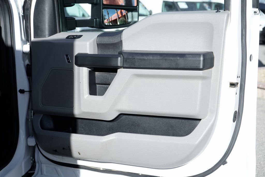 Used 2020 Ford F550 2WD Crew Cab Super Duty image 39