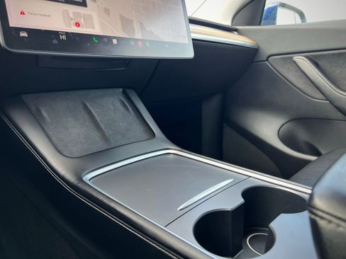 Used 2021 Tesla Model Y Long Range image 58