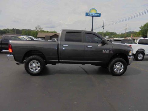 Used 2016 RAM 2500 SLT AWD/4WD image 2