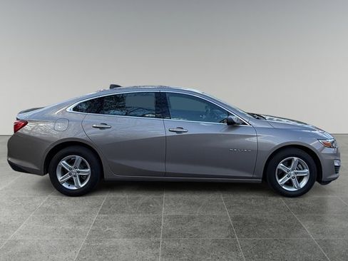 Used 2024 Chevrolet Malibu LS FWD image 3