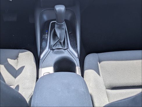 Used 2024 Toyota Corolla LE FWD image 18