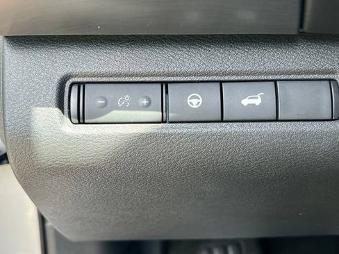 Used 2023 Nissan Pathfinder SL w/ Lighting Package (N92) AWD/4WD image 20