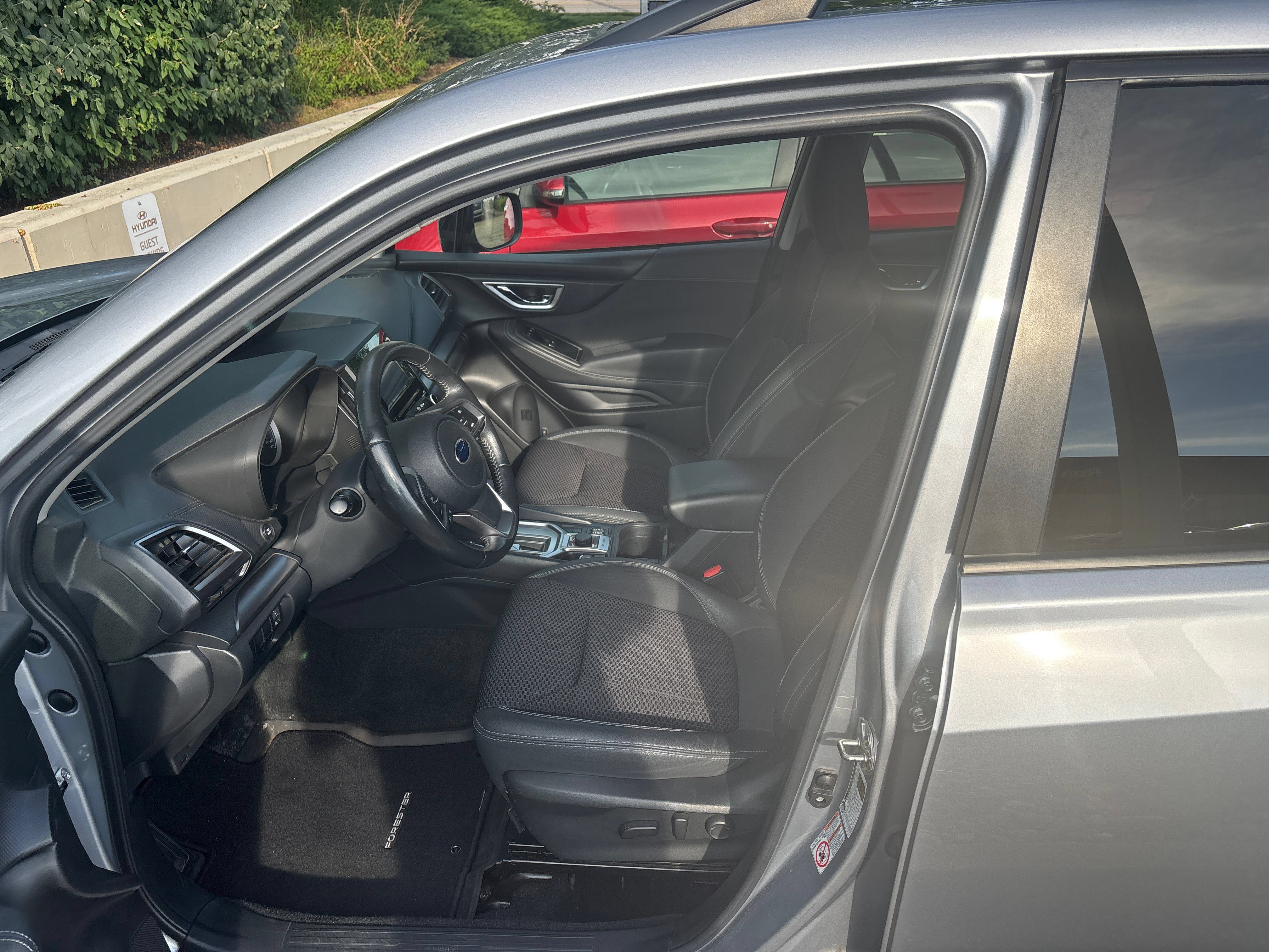 Used 2019 Subaru Forester Premium w/ Popular Package #1 AWD/4WD image 9