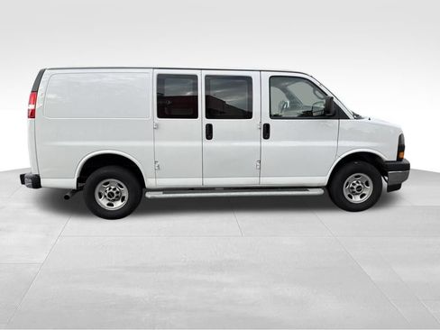 Used 2024 GMC Savana 2500 w/ Driver Convenience Package RWD image 7