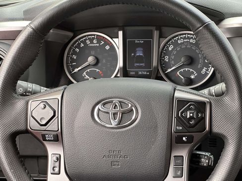 Used 2023 Toyota Tacoma SR5 AWD/4WD image 17