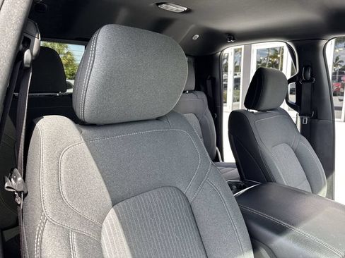 Used 2021 RAM 1500 Big Horn AWD/4WD image 46