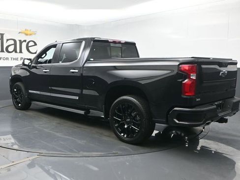 Used 2024 Chevrolet Silverado 1500 High Country w/ High Country Premium Package AWD/4WD image 34