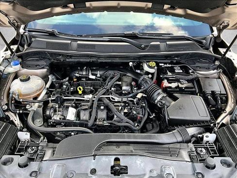 Used 2021 Lincoln Corsair Reserve FWD image 11