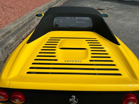 Used 1999 Ferrari F355 Spider image 9